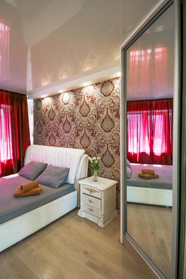 Apartment 2к на бульварі лесі українки, поруч з метро печерська. *