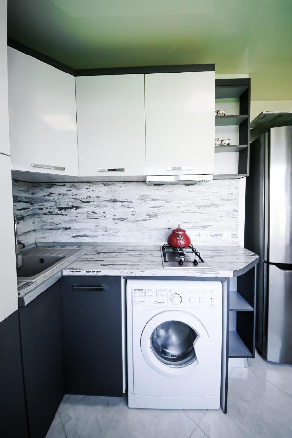 2к на бульварі лесі українки, поруч з метро печерська. Apartment Kyiv